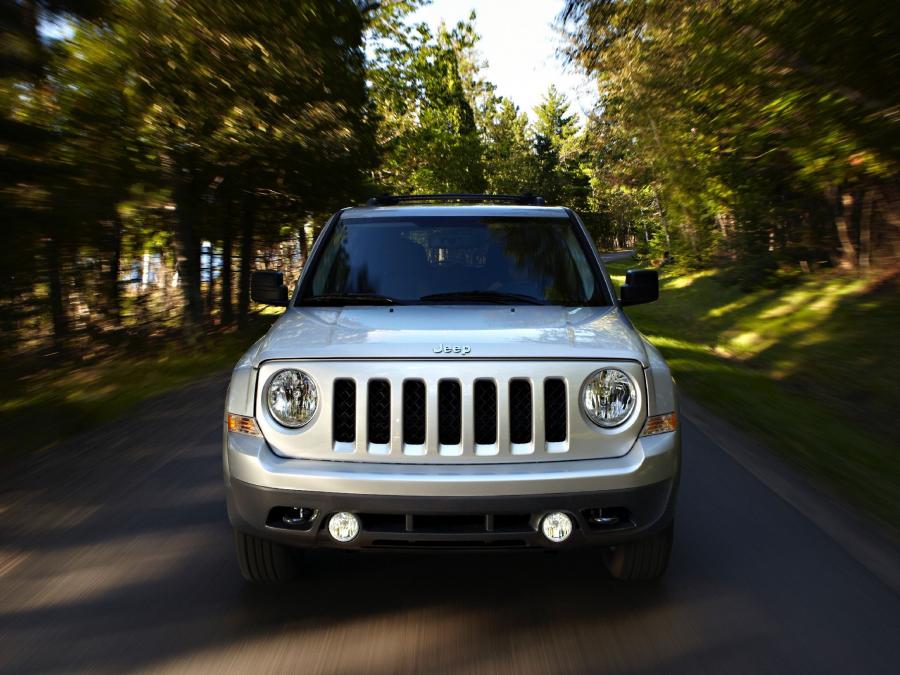  Jeep Patriot 2010 года  (фото 5 из 24)